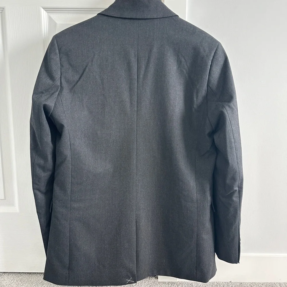 Blazer - Picture 4 of 6